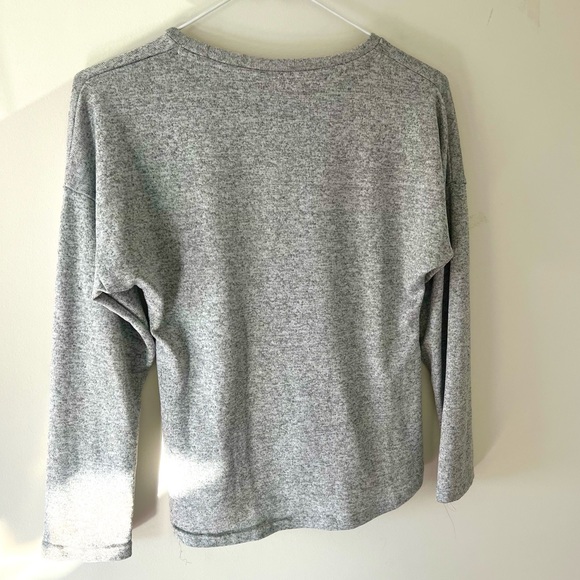 Grey Stars Sweater - Picture 4 of 4